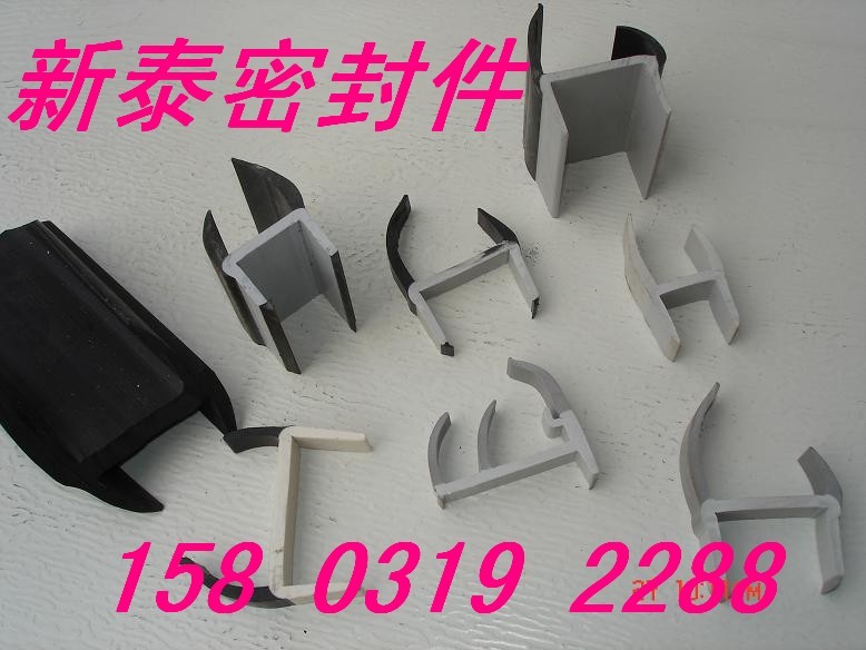 供应彩色硅胶密封条
